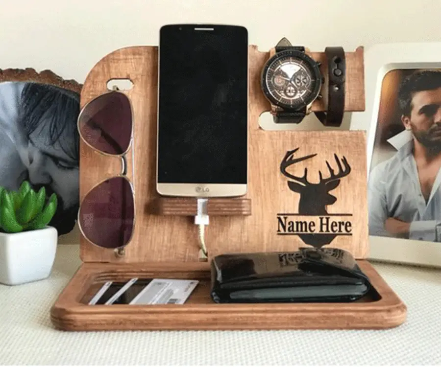 Mens Accessory Station