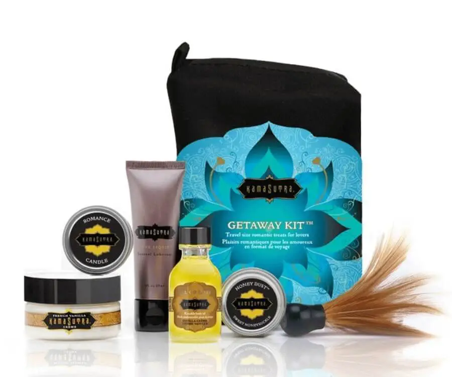 #22 best valentines day gifts for girlfriend: kama sutra gift set