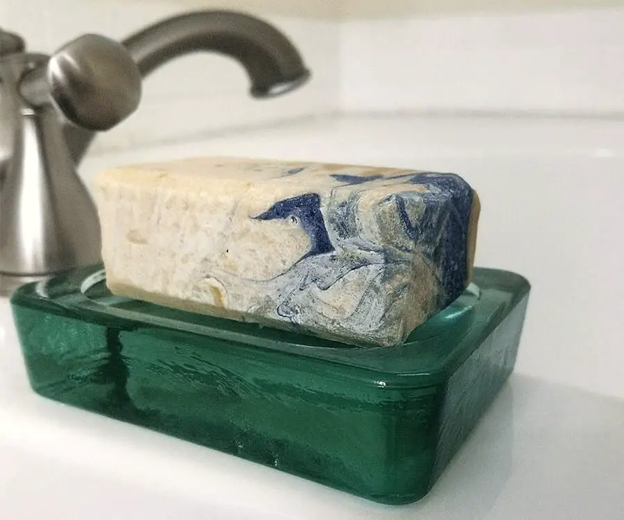 #23 eco friendly gifts for her: recycled soap dish