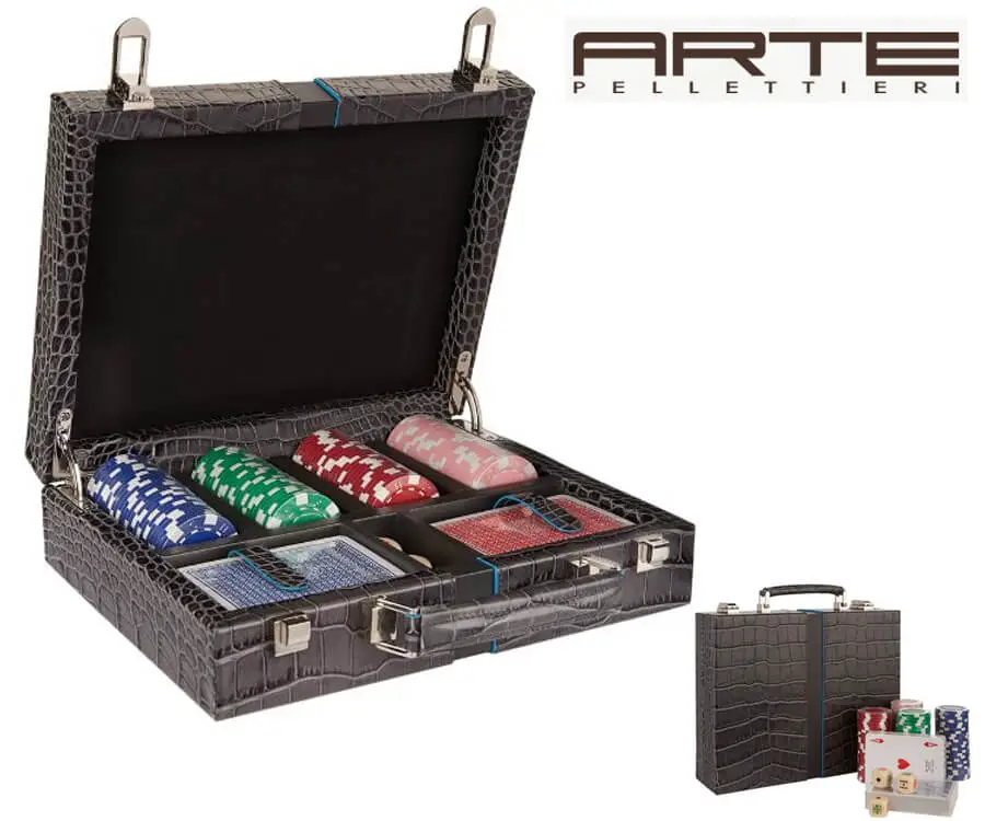 #2 luxury gifts for men who have everything: Luxury Poker Gift Set